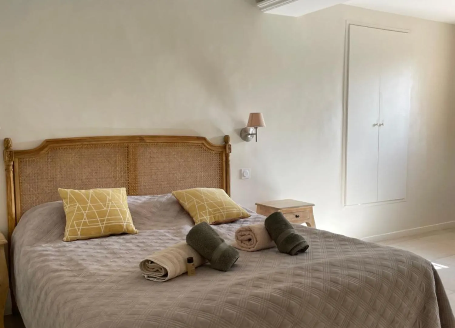 Le Chateau Des Costes Le Castellet  Penzion Le Castellet (Var)