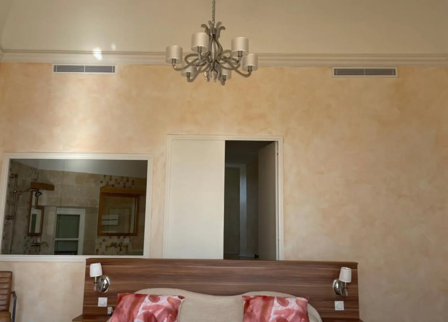Le Chateau Des Costes Le Castellet  Penzion