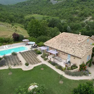Mas Tulipe De Soie Bed & Breakfast