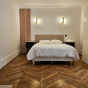https://highstay-champs-elyses-arc-de-triomphe.fr-paris.fr